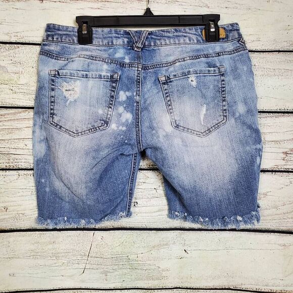 Vanity Women's Distressed Jean Shorts Size 30 Frayed Hem Bermuda Cutoff Blue Den - Picture 3 of 6